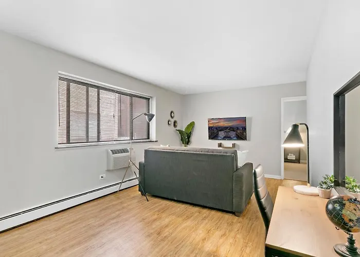 Stunning 1br At Center Of Lakeview - Oakdale 211 Apartamento *